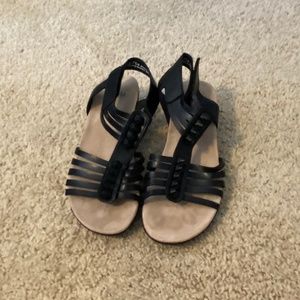 Yuu Black Sandals